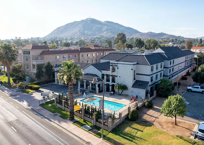 Mainstay Suites Moreno Valley Near March Air Reserve Base